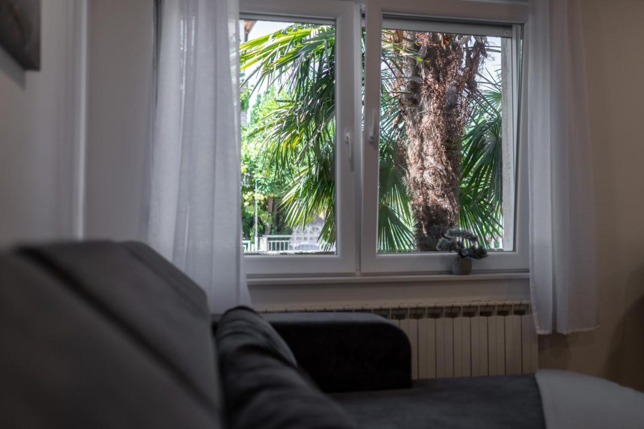 Kuca Za Odmor Palma Lägenhet Zagreb Exteriör bild